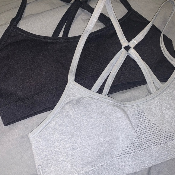 Bundle 2 Sports Bras - Picture 2 of 8